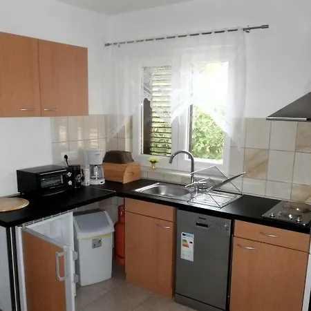 Apartment Tribanj 17818a *