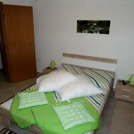 Apartment Tribanj 17818a